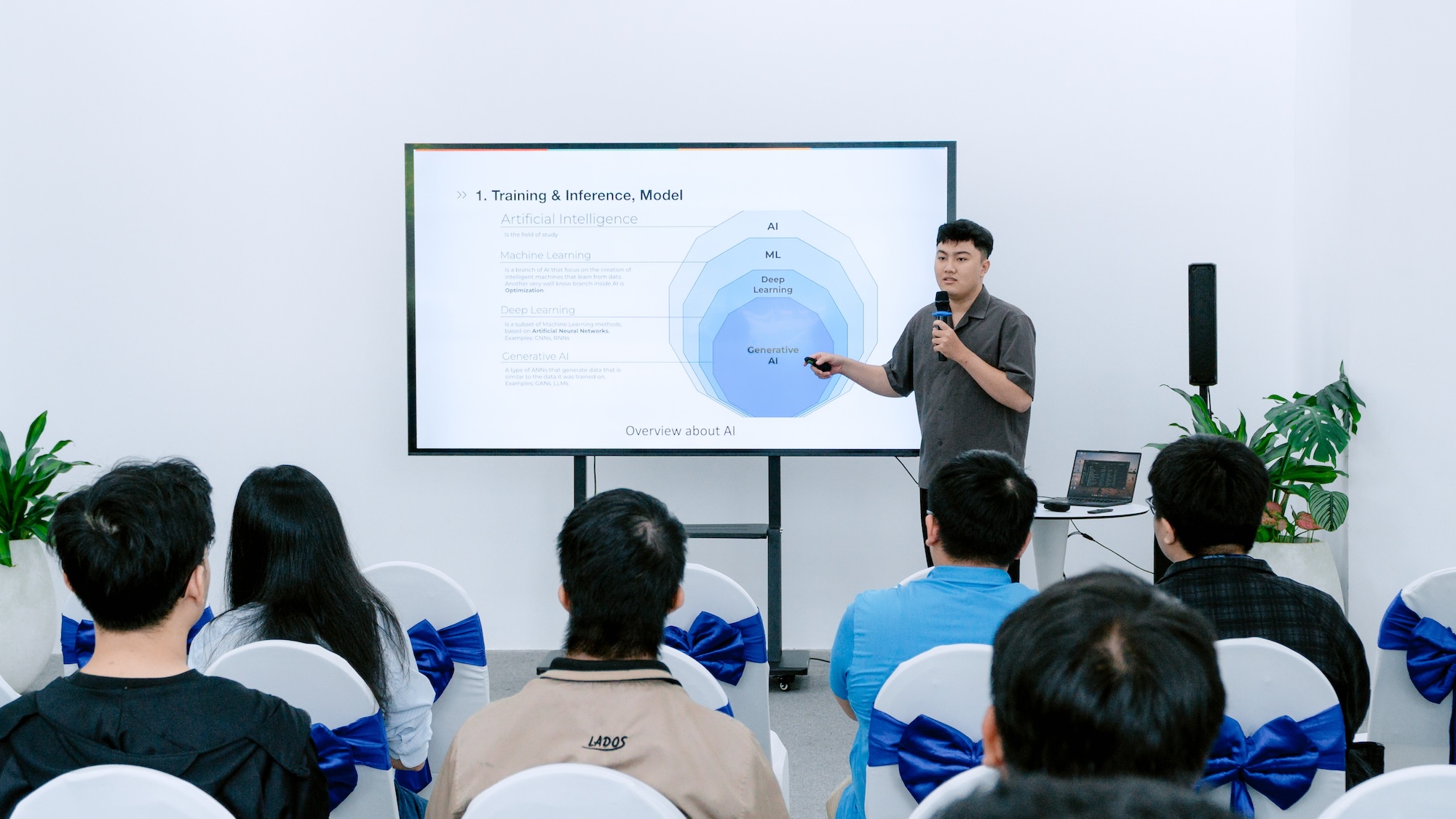 Xu hướng hạ tầng mở cho tương lai: Góc nhìn từ VietOpenInfra x CMC Telecom Meet Up #45 